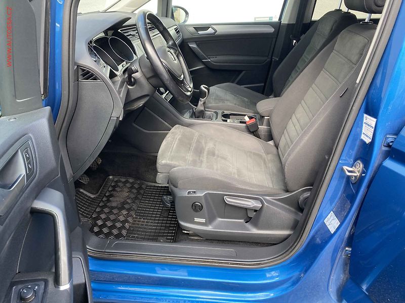 Volkswagen Touran (2019) 1.5TSi, 2.maj,ČR, AC, LED - fotka 9 z 18