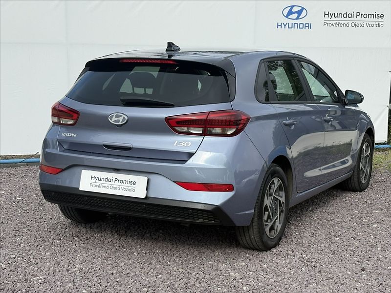 Hyundai i30 1,5 CVVT 71kW Family - fotka 2 z 24