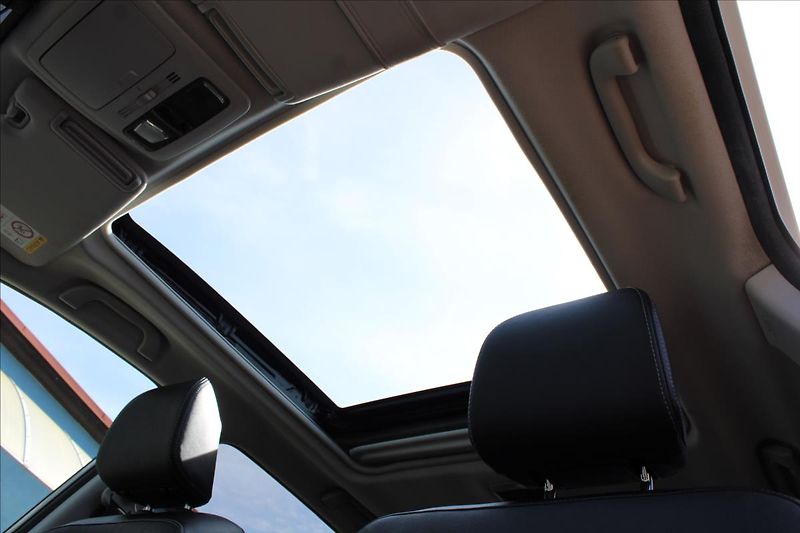 Subaru Forester 2,0 XT  ČR,AUTOMAT,4x4,TAŽNÉ - fotka 25 z 35