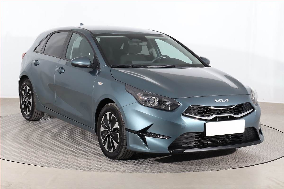 Kia Ceed Silver 1.5 T-GDI, Serv.kniha