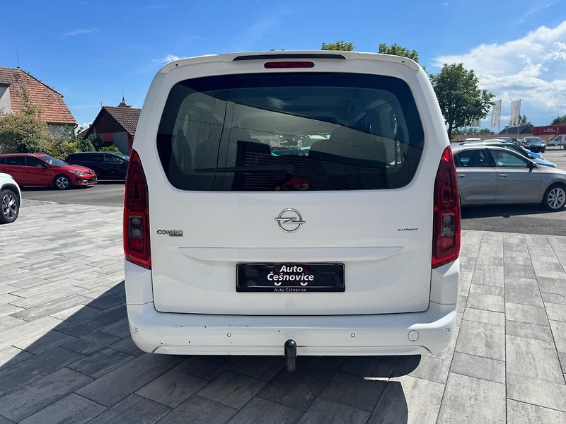 Opel Combo (2021) 1,2i 81 KW 7Míst L2 - fotka 6 z 30