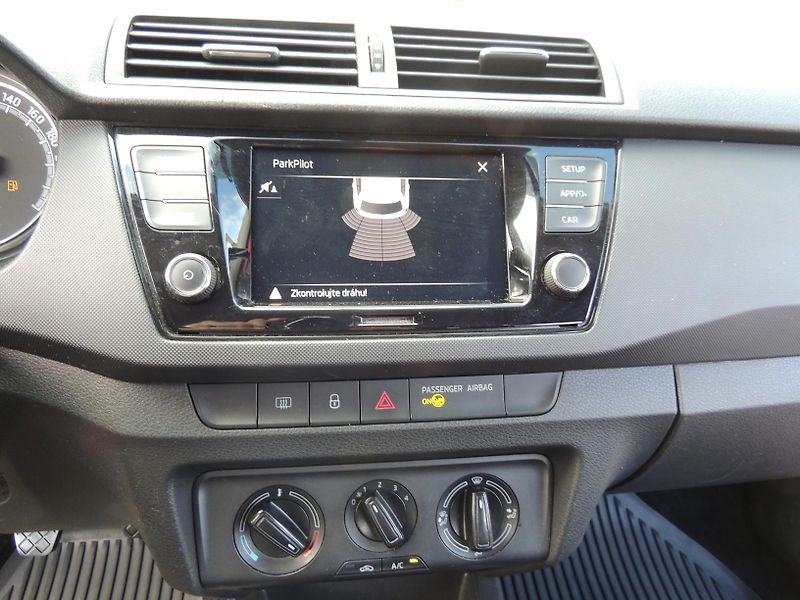 Škoda Fabia (2020) 1.0i,44kw,AMB,ČR,1maj.-21%DPH - fotka 27 z 46