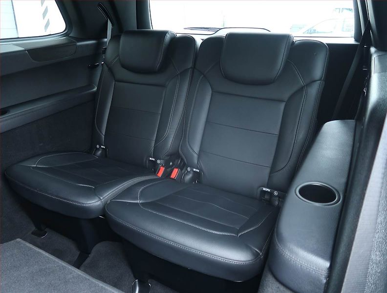 Mercedes-Benz GLS (2016) 350 d 4MATIC - fotka 23 z 30