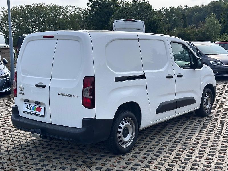 Toyota ProAce City 1.5 D 75kW - fotka 2 z 14
