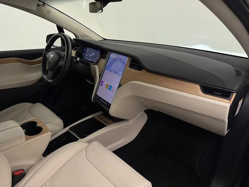 Tesla Model X 100D AWD 386kW FSD3 TZ SOH 88% - fotka 4 z 16