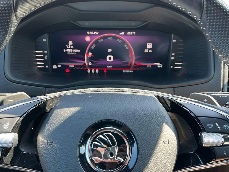 Škoda Karoq (2024) 1.5 TSI Sportline - fotka 17 z 20