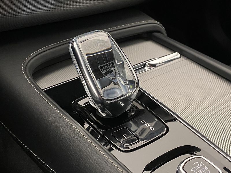 Volvo XC90 B5 AWD INSCRIPTION AUT CZ 7m - fotka 28 z 56
