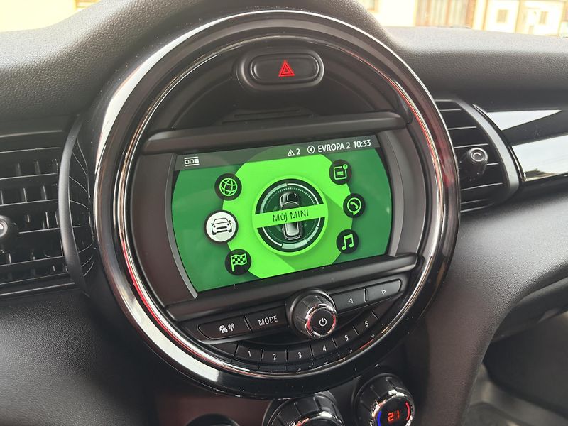 Mini Cooper 1.5 TURBO 100kW LED REZERVACE - fotka 24 z 38