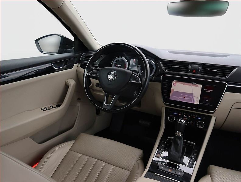 Škoda Superb (2017) Laurin&Klement 2.0 TSI, 4X4 - fotka 7 z 27