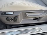 Volkswagen Passat 2,0 TDI DSG ELEGANCE 1.maj. ČR - náhled 22