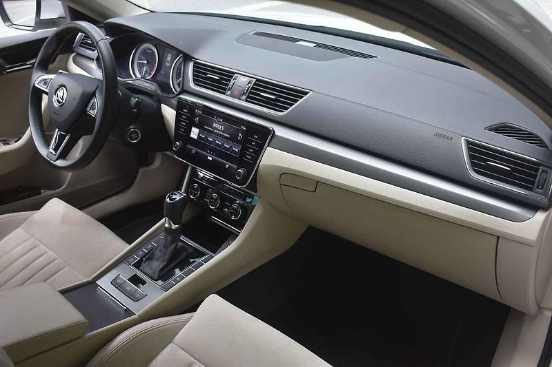 Škoda Superb třetí generace je spolehlivé auto na dlouhé cesty