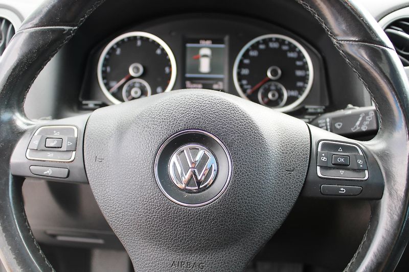Volkswagen Tiguan (2012) 2.0 TDI KLIMA VÝHŘEV TAŽNÉ NAV - fotka 18 z 23