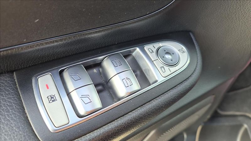 Mercedes-Benz Třídy V 2,1 V250dL 4MATIC ČR WEBASTO - fotka 19 z 19