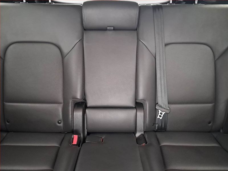 Hyundai Santa Fe (2015) 2.2 CRDi, 4X4, Automat - fotka 10 z 18