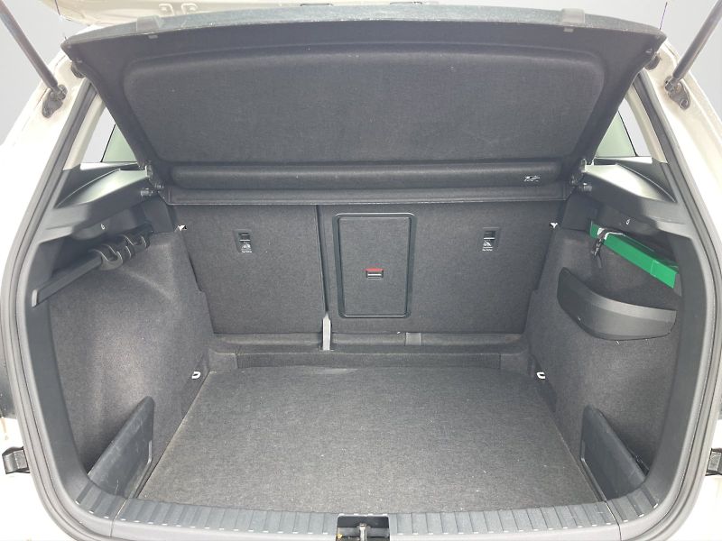 Škoda Karoq (2019) 1.5 TSI 110 kW Ambition Plus - fotka 27 z 31