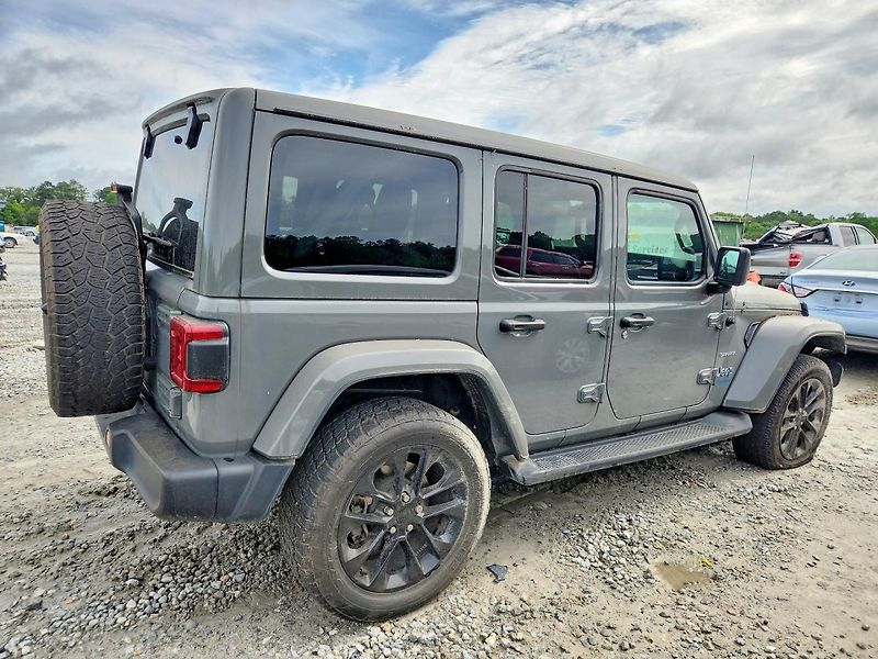 Jeep Wrangler (2021) Auto na cestě - fotka 3 z 12