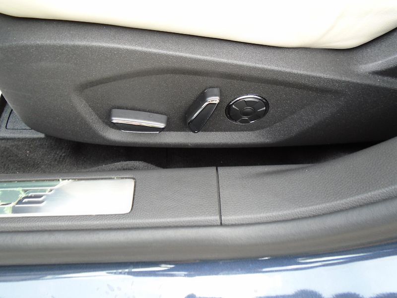 Ford Mondeo 2.0HYBRID 187PS VIGNALE ecvT - fotka 18 z 41