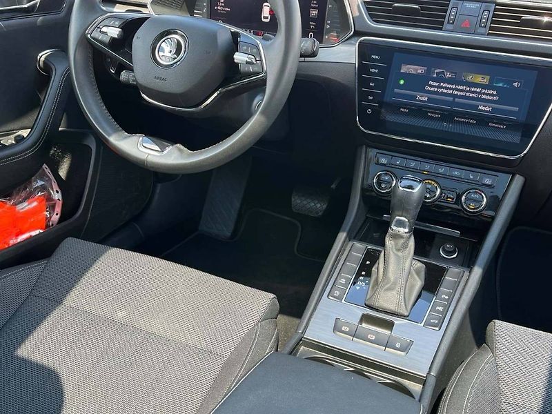 Škoda Superb (2023) 2.0 TDI Style - fotka 5 z 20