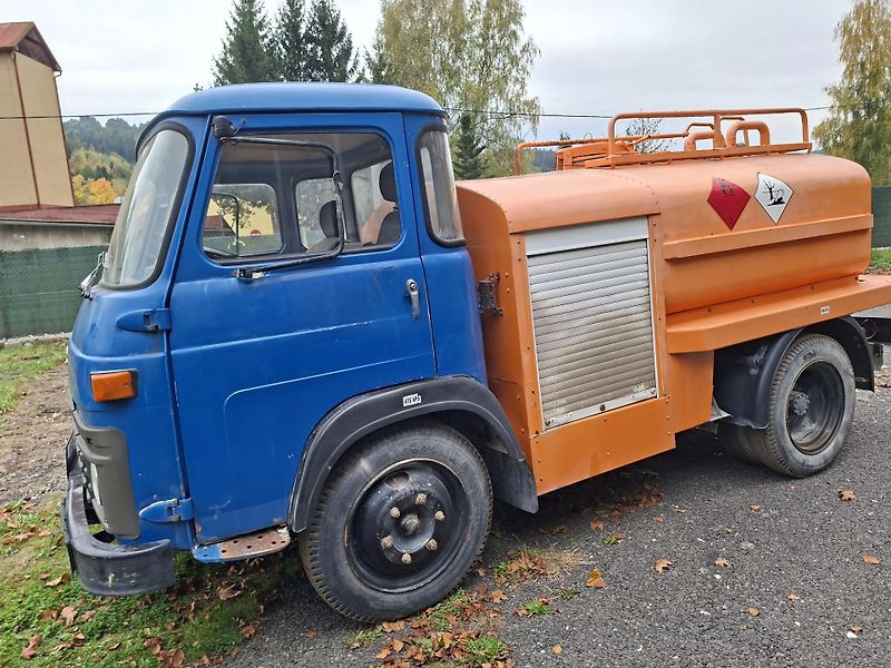 Avia Ostatní (1980) A 30 CISTERNA  - fotka 2 z 14