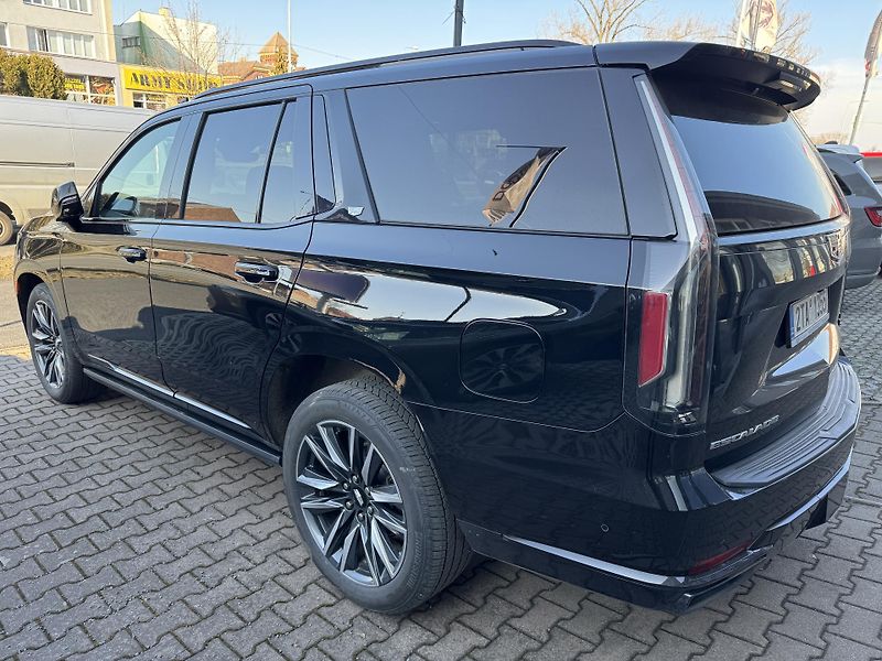 Cadillac Escalade 6,2 Sport Platinum MAX VÝBAVA! - fotka 3 z 51