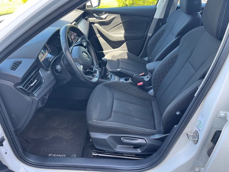 Škoda Kamiq (2023) 1.0 TSI - fotka 7 z 16