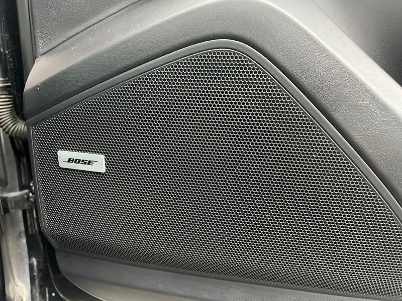 Porsche Cayenne (2021) Turbo - fotka 24 z 29