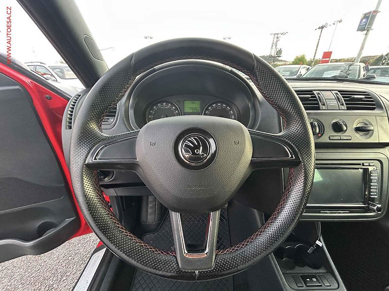 Škoda Fabia (2014) 1.6 TDi, navi, AC - fotka 12 z 15
