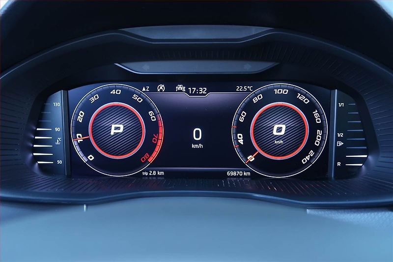 Škoda Kamiq (2019) 1.0 TSI, Automat, Navi - fotka 11 z 27