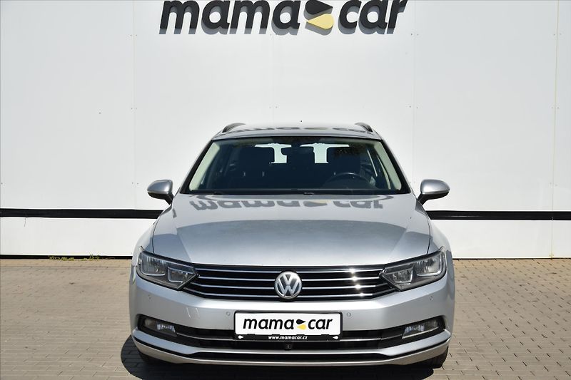 Volkswagen Passat 2.0TDi COMFORTLINE SERVIS. KN. - fotka 2 z 25
