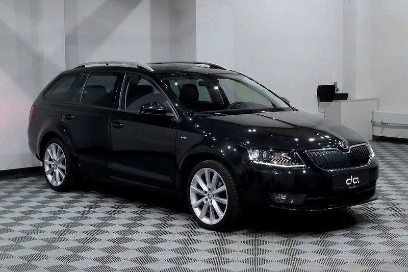 Škoda Octavia 3 Combi 1.4 TSI 110 kW DSG - fotka 2 z 36