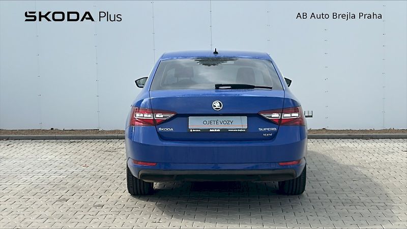 Škoda Superb (2018) 4X4GRT STY TD 140/2.0 A7F - fotka 9 z 30