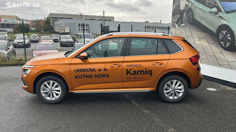 Škoda Kamiq (2025) 1.0TSI DSG Top Selection - fotka 2 z 21