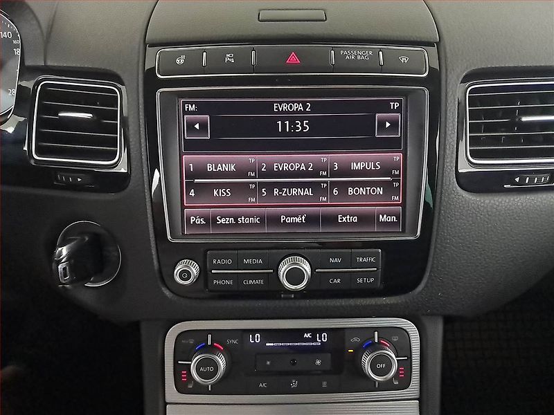 Volkswagen Touareg (2017) R-Line 3.0 TDI - fotka 12 z 23