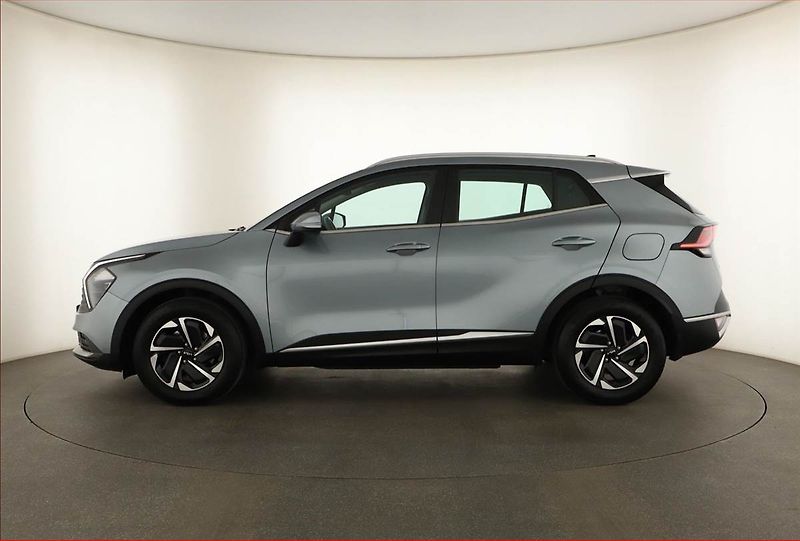 Kia Sportage (2022) Exclusive 1.6 T-GDI MHEV - fotka 3 z 17