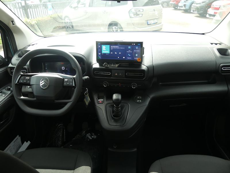 Citroën Berlingo (2026) PLUS Diesel 100k Manual - fotka 11 z 19