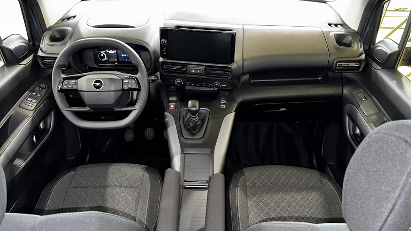 Opel Combo (2024) Edition Plus L1H1 1.5CDTI, MT6 - fotka 8 z 10