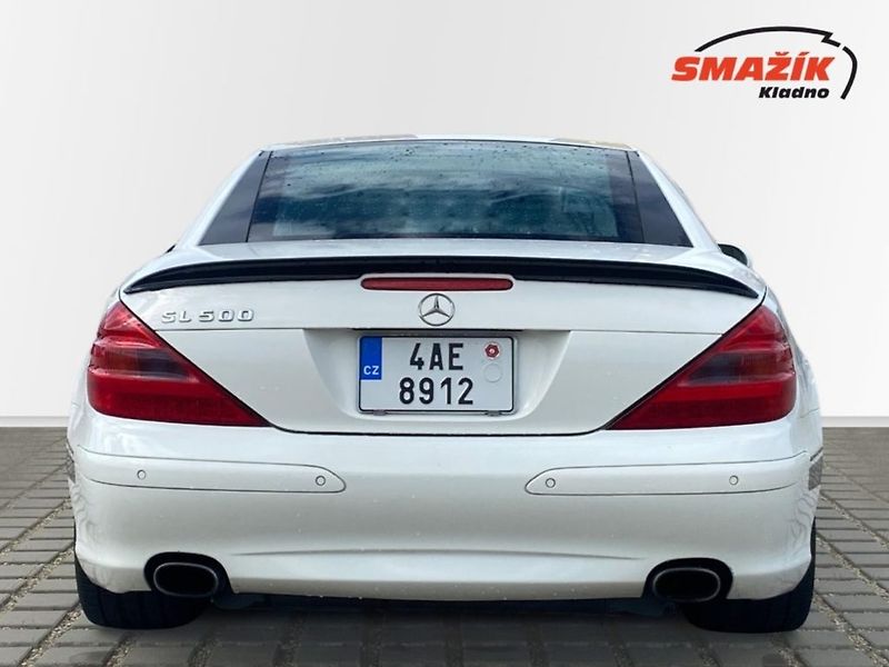 Mercedes-Benz SL (2003) 500  5,0 V8 (225kW) Aut. BA - fotka 6 z 30