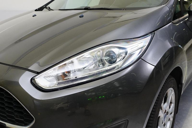 Ford Fiesta - fotka 9 z 23