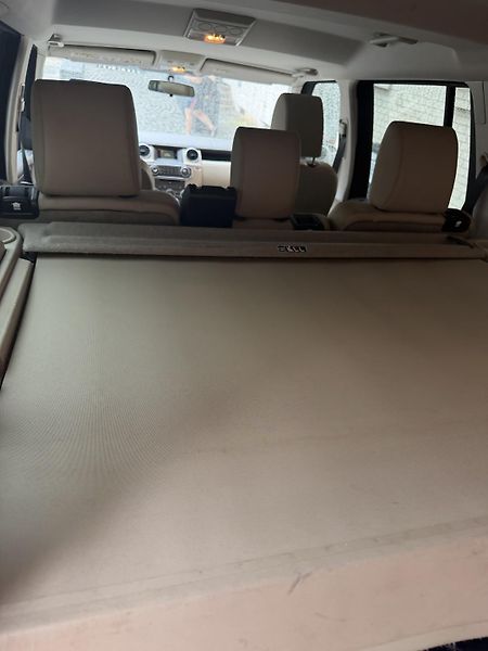 Land Rover Discovery (2011) 4 - fotka 13 z 16