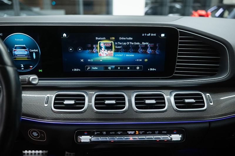 Mercedes-Benz GLE (2020) 350D 4x4 AMG PREMIUM AIRMATIC - fotka 27 z 48