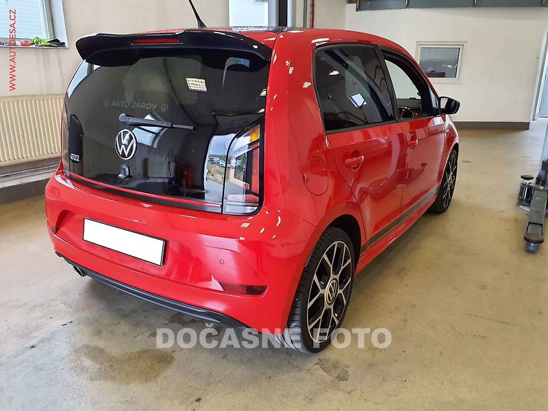 Volkswagen up! (2022) 1.0 TSi, 1.maj,ČR, GTi - fotka 2 z 3