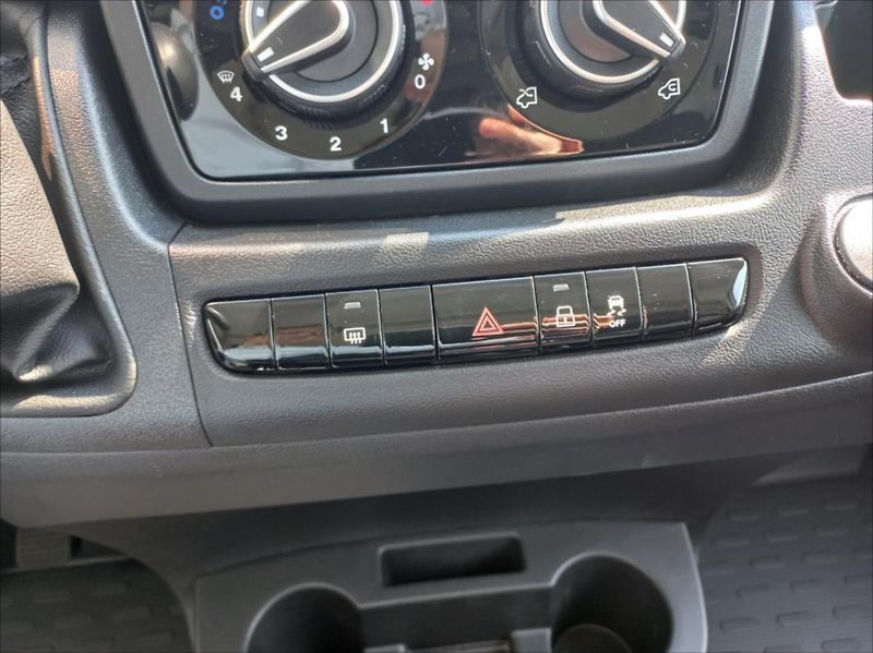Fiat Ducato 2,2 MTJ 140k  Maxi L3H2 35 - fotka 14 z 14
