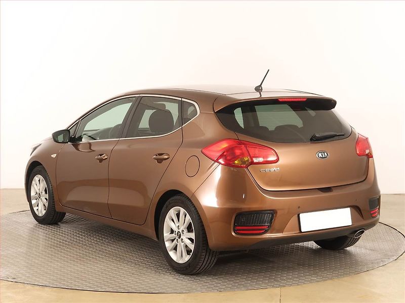 Kia Ceed (2016) 1.4 MPI, Tempomat - fotka 4 z 16