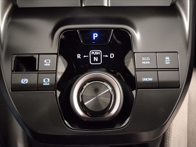 Toyota C-HR (2026) BEV 77 kWh  AWD EXECUTIVE VIP - fotka 9 z 12