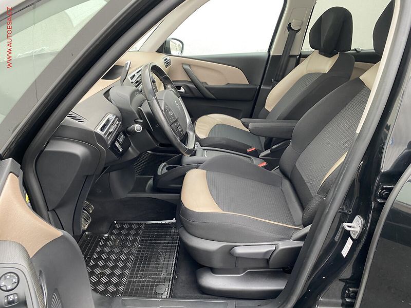 Citroën Grand C4 Picasso (2015) 2.0HDI, ČR, Intensive, AT - fotka 9 z 18