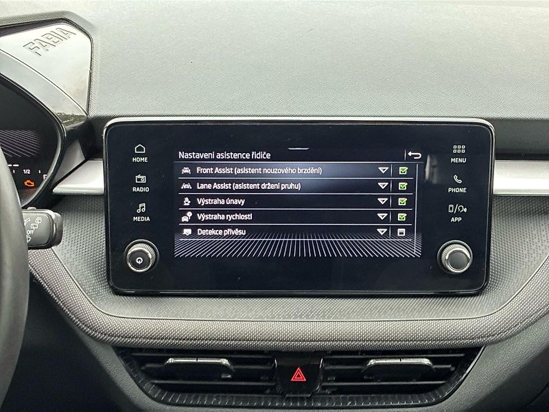 Škoda Fabia 1,0 TSI / 70 kW Selection, Taž - fotka 20 z 28