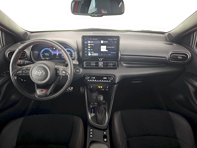 Toyota Yaris (2024) 1.5 HEV 130k GR SPORT - fotka 8 z 21