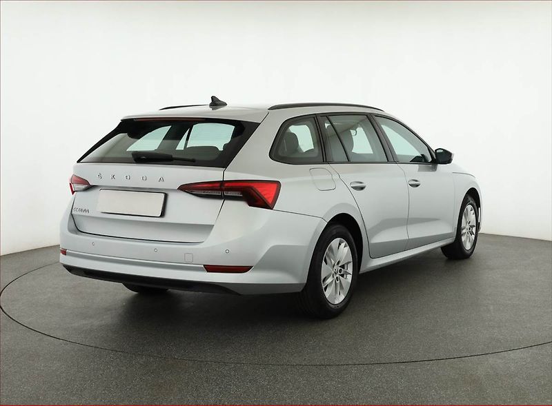 Škoda Octavia (2022) Ambition 2.0 TDI, ČR,1.maj - fotka 5 z 16