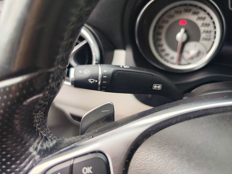 Mercedes-Benz CLA CLA200/130kW AMG LINE AT - fotka 22 z 26