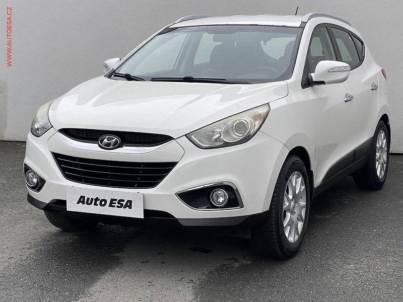 Hyundai ix35 (2013) 1.6 GDi, ČR, AC, tempo, park - fotka 3 z 15